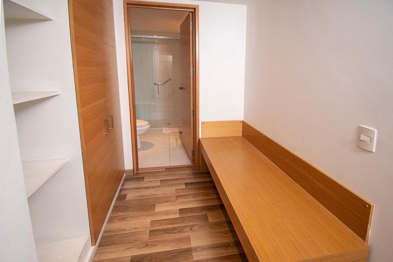 Hotel Cosmos Кали Екстериор снимка