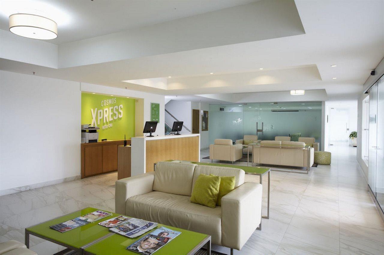 Hotel Cosmos Кали Екстериор снимка
