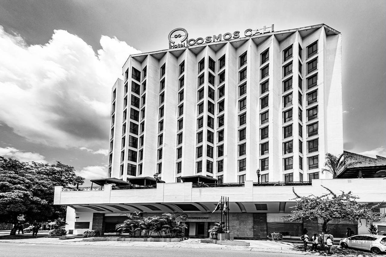 Hotel Cosmos Кали Екстериор снимка