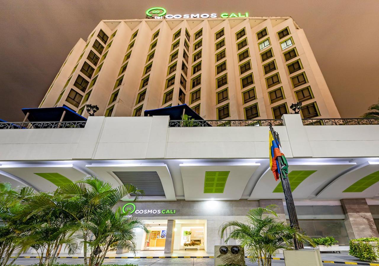 Hotel Cosmos Кали Екстериор снимка
